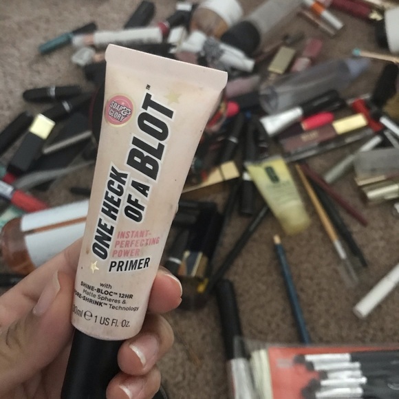 Makeup - Picture 15 of 16